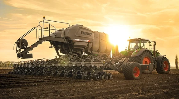 Save with low financing rates on Fendt Momentum Planters.